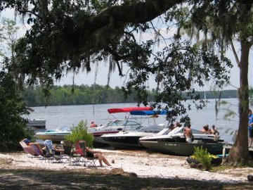 Lake Louisa - walking, fishing, birdwatching plus more